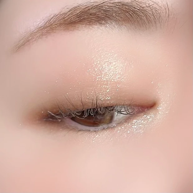 ルナソル アイカラーレーション 15 フローレスクラリティ