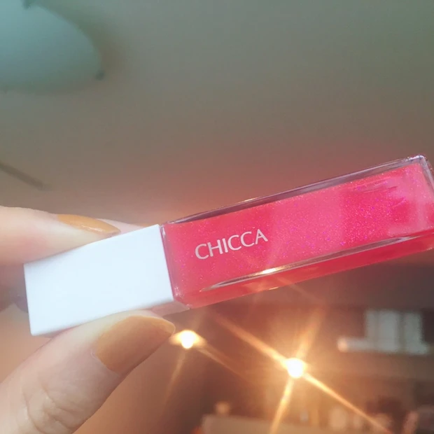 CHICCAサマーコレクション♡ヴィヴィットな中に可愛いらしさと透明感があり、とても使いやすいぷるぷるグロスをご紹介!