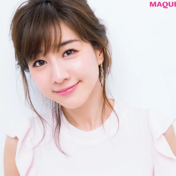 テカらないTゾーン、喋っても崩れないリップ…の秘密は？田中みな実さんが実…