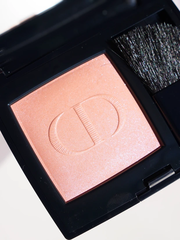 ディオールスキンルージュブラッシュ