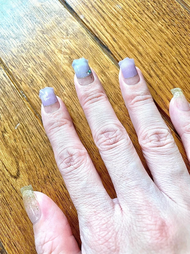 【セリアのネイルシールが使える！ジェルネイルのようなネイルシール】_6_1