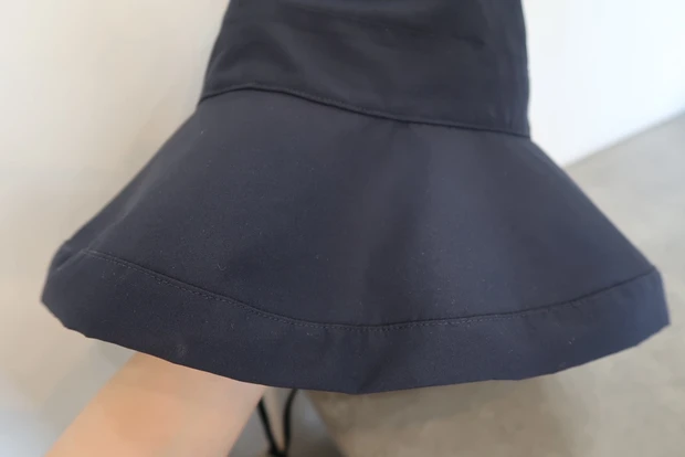 pink trick(ピンクトリック)  完全遮光ツバ広ハットのツバ部分