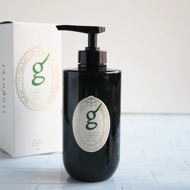 「みどりまゆ BODY & HAIR モイストシャンプー」