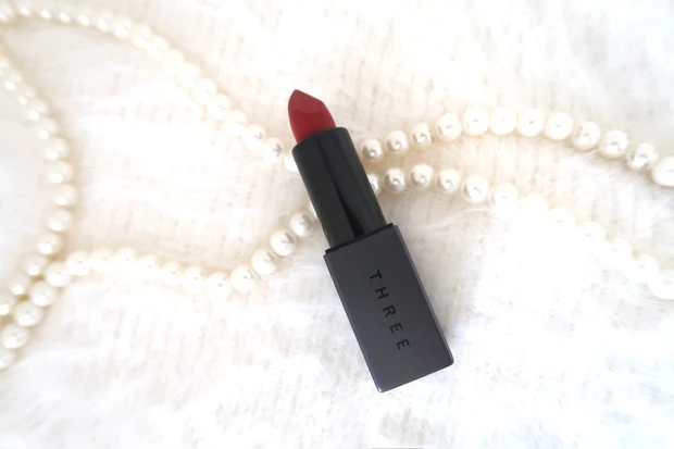 ドリームオン アリューリング リップスティックのパッケージ