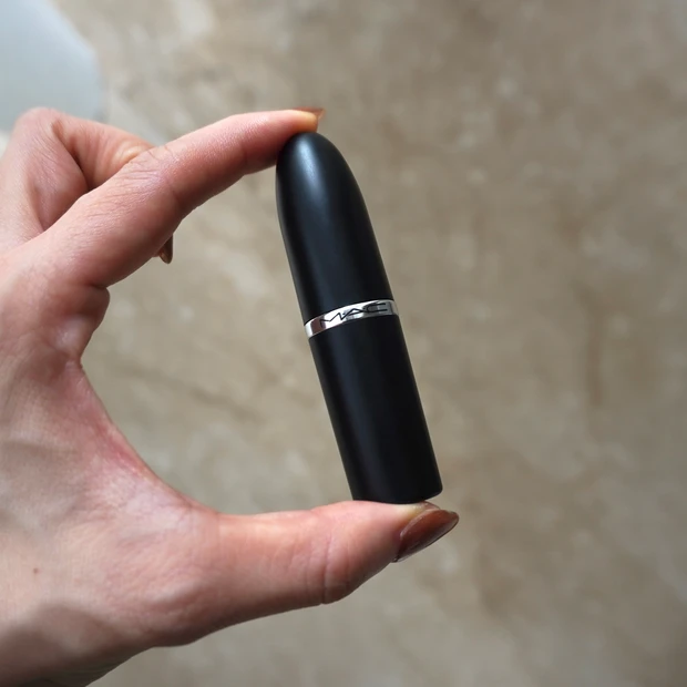 MAC マック ヌードカラー ヌードリップ マキシマル スリーク サテン リップスティック