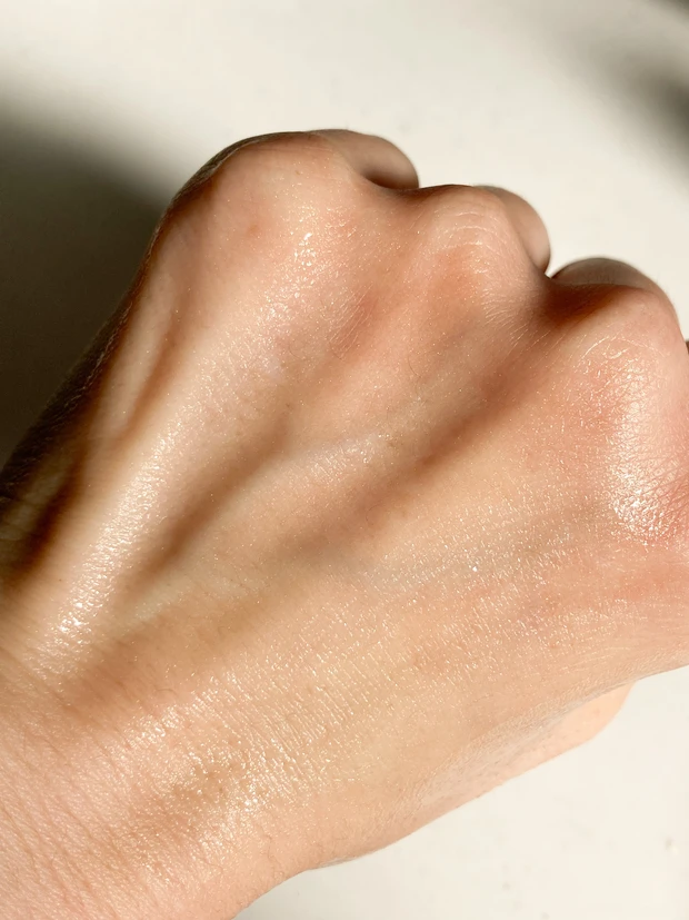 【MAQUIAインフルエンサーのオッス！推しコス】乾燥する秋冬こそ使いたい！Antipodesのグロウ リチュアルC セラムでオレンジの100倍のビタミンCを毎日のスキンケアに♪_3_2