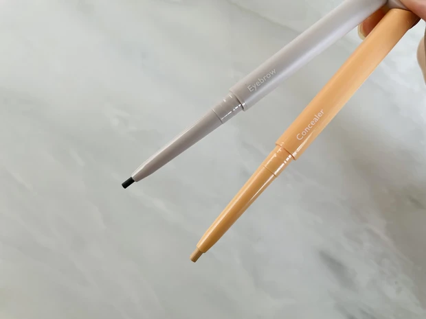 ヘアメイクさんの間でも話題沸騰！美眉の為のコンパス？【Fujiko】の美眉アレンジャーでいつもより綺麗な眉が描ける！_4_1