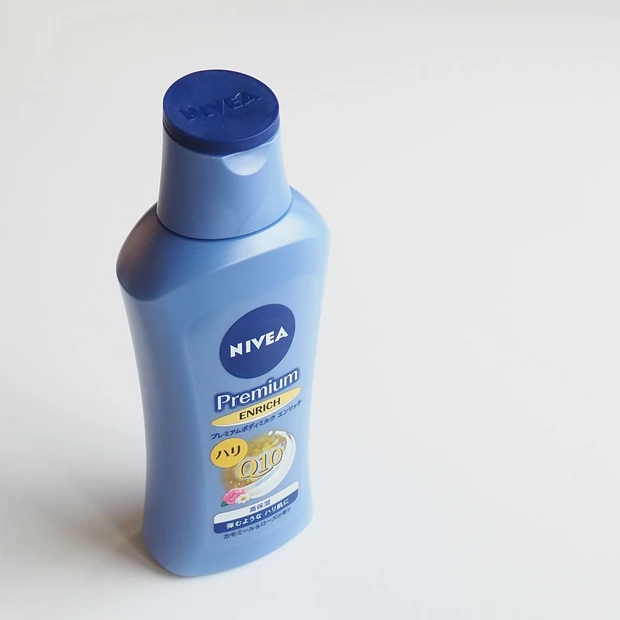 「 ニベア プレミアムボディミルク エンリッチ」