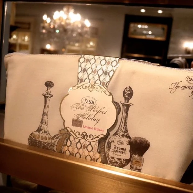 SABON◆GINZA SIX店限定コフレ「Travel Bag Perfect Holiday Green Rose」4/20限定発売。フレッシュなシトラスとグリーンローズの香り。