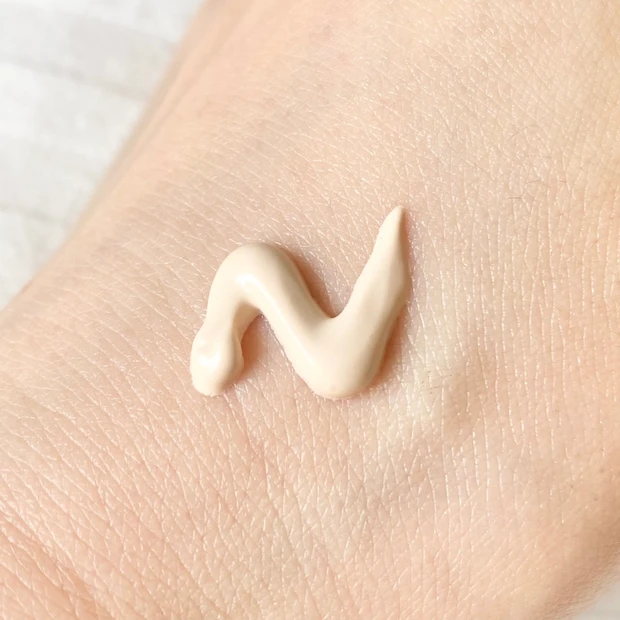 【2021秋コスメ】RMK新作の毛穴レス下地をお試し！！大人気ファンデも付録のマキア10月号が熱い！_3_1