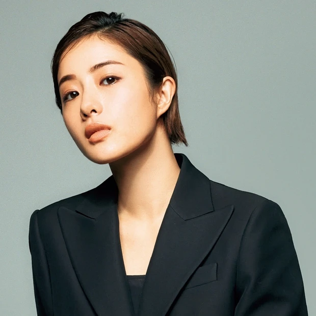 石原さとみさんインタビュー! 体づくりのためにしていること、 ショートヘ…