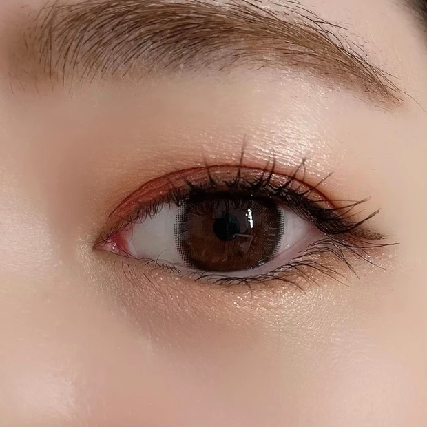 BLEND BERRY(ブレンドベリー) オーラクリエイション 102 ザクロ&シュガリーピンク アイメイク