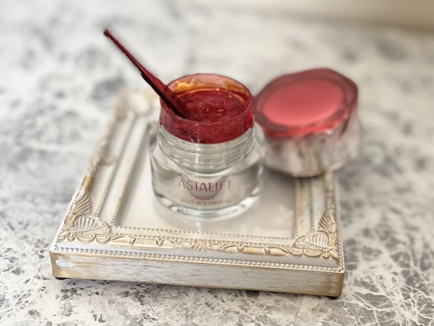 洗顔後のご褒美ジェリー♥ついに美白タイプ新登場！_4