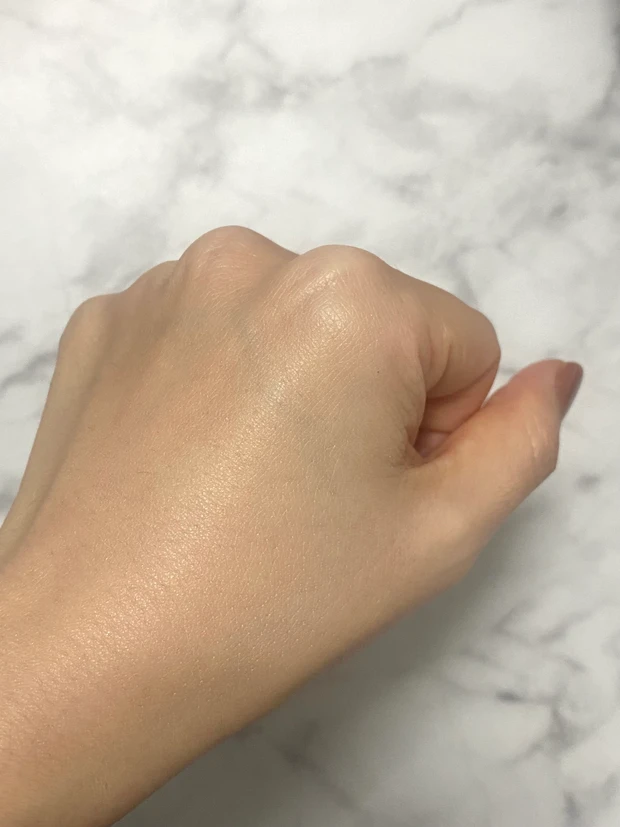 スキンレゾネートリキッドファンデーション