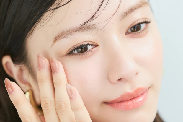 山本舞香のBeauty Script　【2024春夏トレンドメイク】BOTTEGA VENETA編　HOWTO②