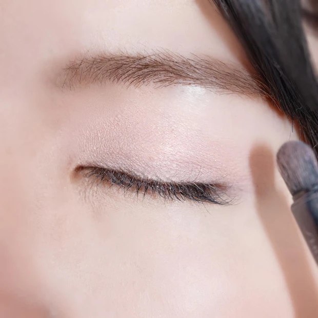 【マキア表紙メイク】MAQUIAの1月号の表紙を飾る広瀬アリスさんのメイクに挑戦！女優メイクに近づくポイントを解説。_6_1