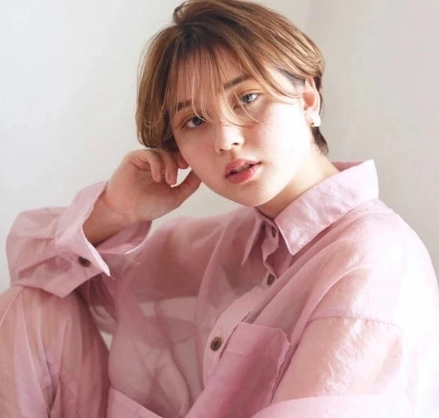 12トーンの髪色 ミルクベージュ