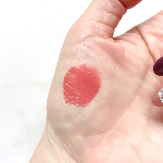 ルージュ デコルテ クリームグロウ 26G Blooming Kissのスウォッチ