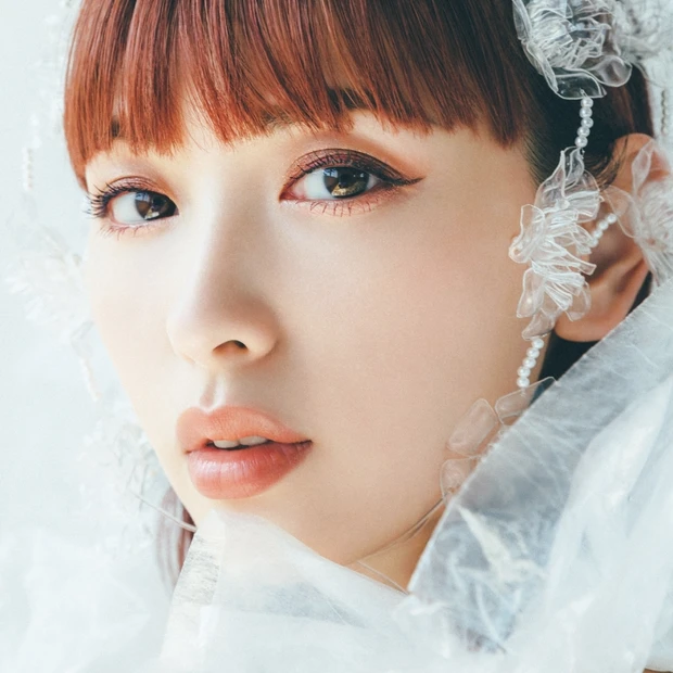 鈴木えみのセルフメイク愛用品。「最近髪色を変えて、コッパー系にシフト中で…