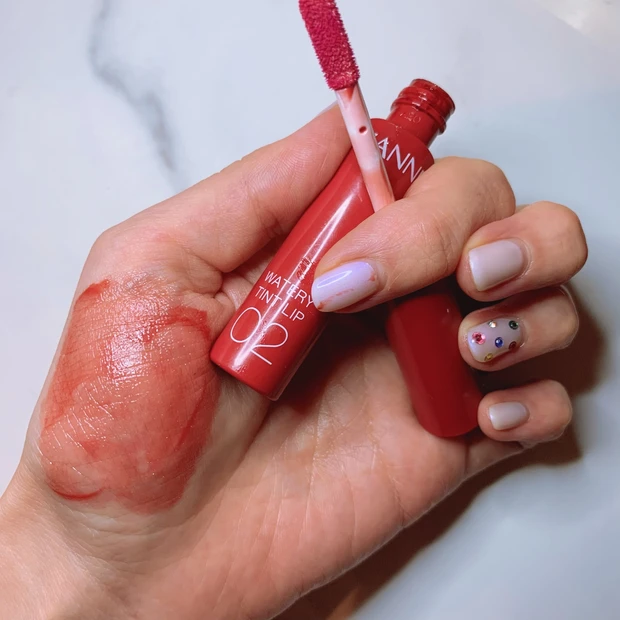 セザンヌ　ウォータリーティントリップ 