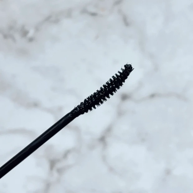 「アイコニックロングマスカラ」のブラシの詳細画像