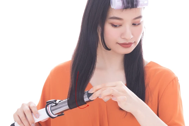 <動画つき!>「できるだけ簡単に」を追求! 頑張らない巻き髪のつくりかた
_6