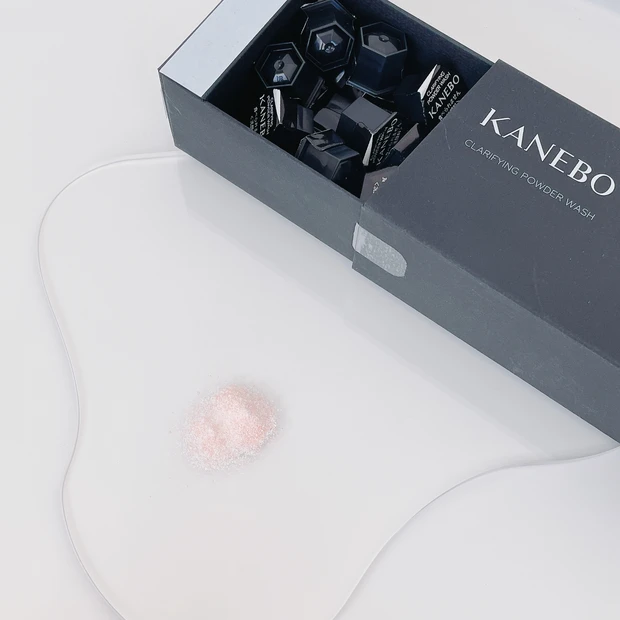 KANEBO クラリファイング パウダー ウォッシュ 紹介
