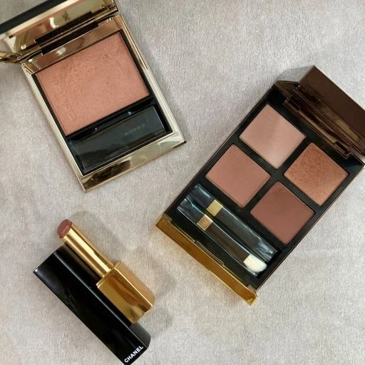 【今日のメイク】フォーマルなセットアップに合わせるメイクは？40代ママの〈卒入学式メイク〉を紹介します！_3