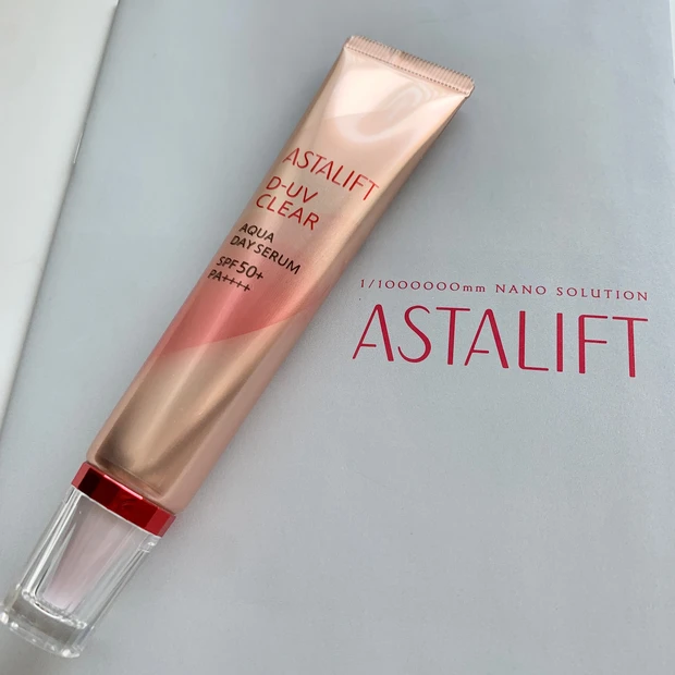 肌質・なりたい肌で選べる！ASTALIFT［アスタリフト］D-UVクリア２種の使用感・仕上がり・違いをスウォッチ多めでレビュー
_5