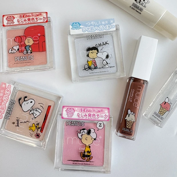 『PEANUTS』×ミュアイスの初コラボをスウォッチ！ スヌーピー好き垂涎の限定デザイン