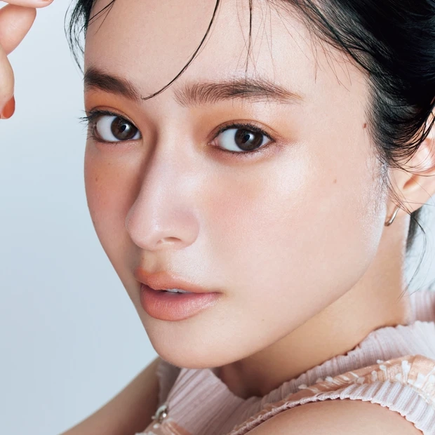 ファシオのマルチコスメで“お洒落ワントーンメイク”！ 北原 果さんのメイ…