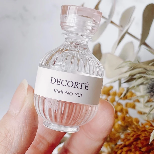 【コスメデコルテ パフュームドボディローション】大人気KIMONOシリーズから待望の新作登場𓂃プレゼントにもピッタリの可愛らしいパッケージが目印【MAQUIAインフルエンサーのオッス!推しコス】_5_1