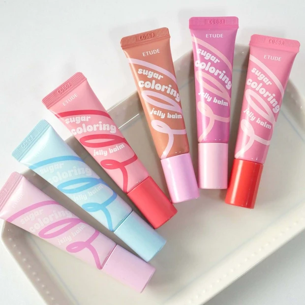 エチュードの“グミリップ”をスウォッチ！ とびきりピュアなバブみを演出し、うるちゅるな唇へ