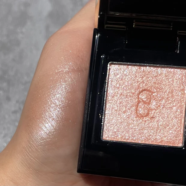 SUQQU新単色 モノルックアイズ【パーソナルカラー分析レビュー】_4