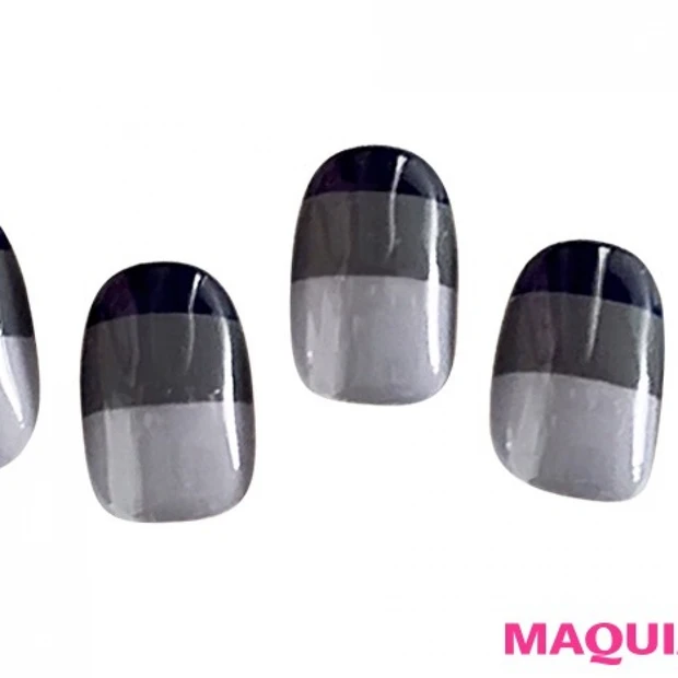 グレー&ネイビーカラーで、大人のボーダーグラデ