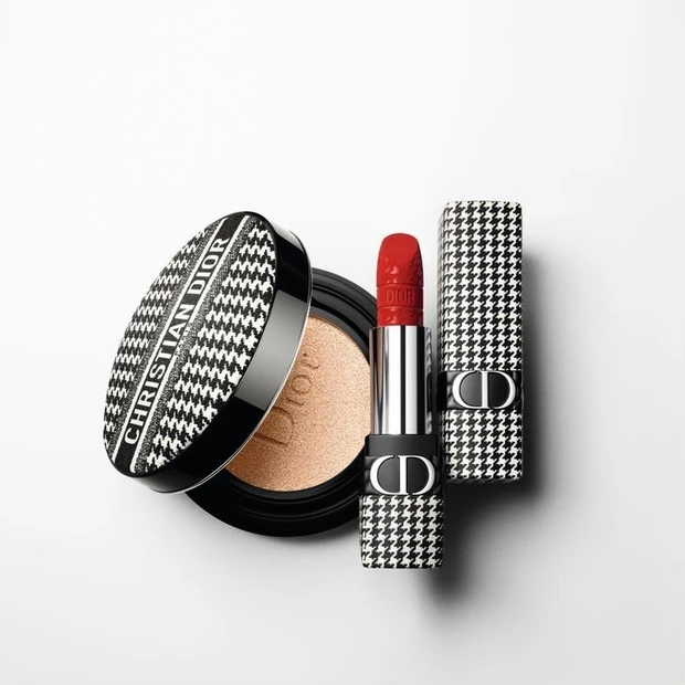 ディオールシグニチャーの“千鳥格子”が伊勢丹新宿をドレスアップ! イベント限定のアイシャドウパレットも