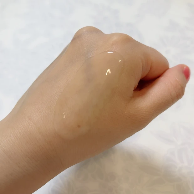 リポソーム アドバンスト リペアセラムのテクスチャー②