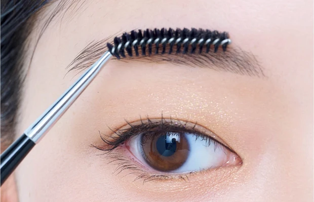 笹本恭平 忘れ眉 メイク シュウ ウエムラ マスカラ ブラシ コーン 