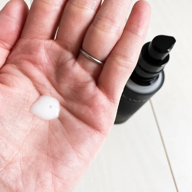 瞬時に纏う保湿ヴェールでバリア機能も向上!ターンオーバーを促し強い肌へ。_2_2