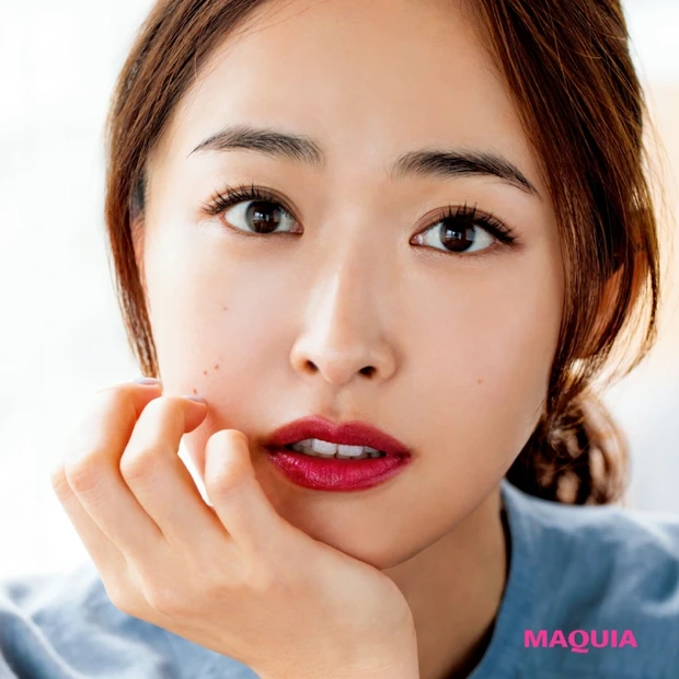 【唇が厚い／薄い】今年の“赤リップ”ならコンプレックスも完璧カバー