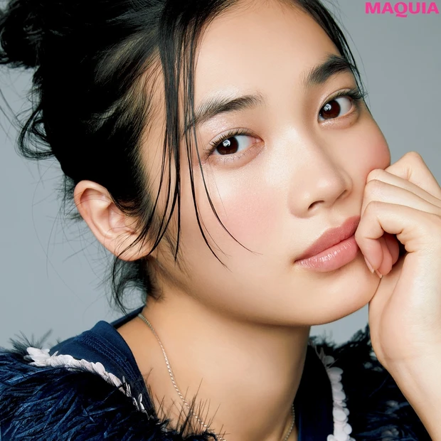 「ひし形美肌ブラシ」の磨き＆滑らせテクで“立体感”を手に入れる！