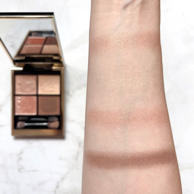 ベスコス総なめ!SUQQU シグニチャーカラーアイズ 14 夕琥珀のスウォッチ写真