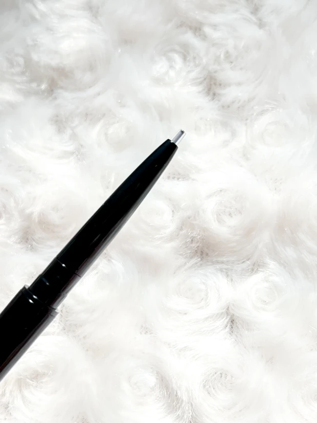 【ケイト】まるでシャープペン?極細なのに折れにくいアイブロウペンシル_2