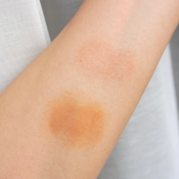 【uneven/アニヴェン】プチプラで今っぽオシャレカラー!肌なじみ抜群ゴールドカラーのマルチスティックでメイク。_6