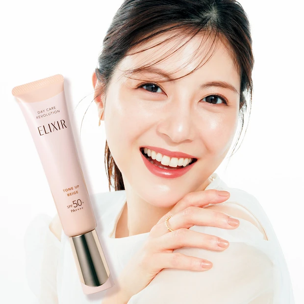 デーレボの新色UVで「シミ·色ムラ」「老け見え影」まで消える？大人のトー…