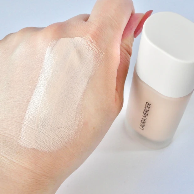 LAURA MERCIER(ローラメルシエ) リアル フローレス ウェイトレス パーフェクティング ファンデーション スウォッチ