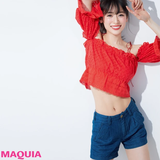 泉 里香さん、憧れの腹筋&くびれを披露! 秘密のボディケアを公開