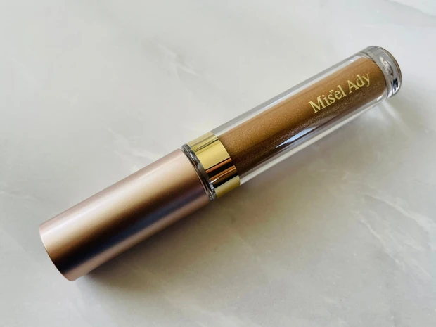 まだ買っていないの？【ミゼルエディ(Misel Ady)】に数量限定カラーのカールアップマスカラ・スムースアイティントが登場！上品な秋冬メイクを楽しみませんか？【MAQUIAインフルエンサーのオッス！推しコス】_13_2