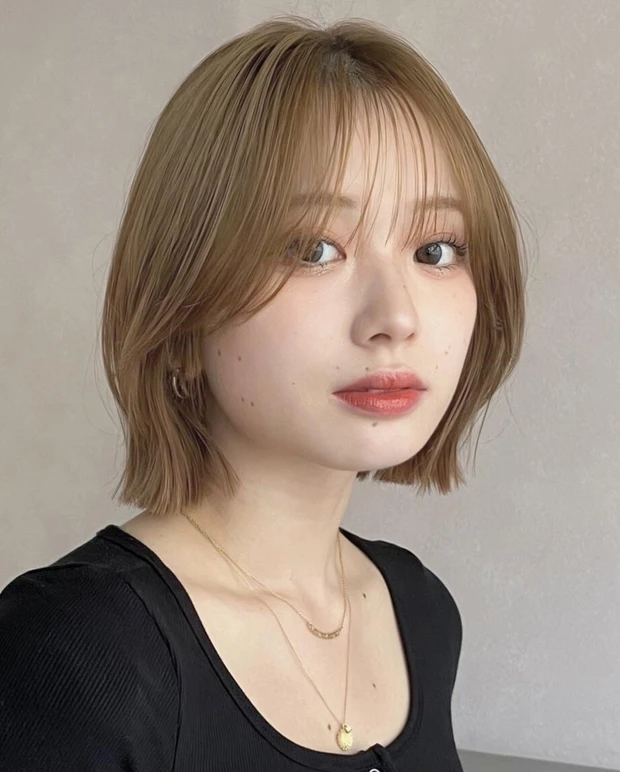 12トーン　ヘアカタログ　ボブ　ボブヘア　前髪あり　正面