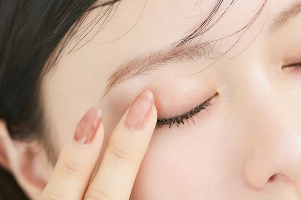 山本舞香のBeauty Script　【2024春夏トレンドメイク】BOTTEGA VENETA編　HOWTO①